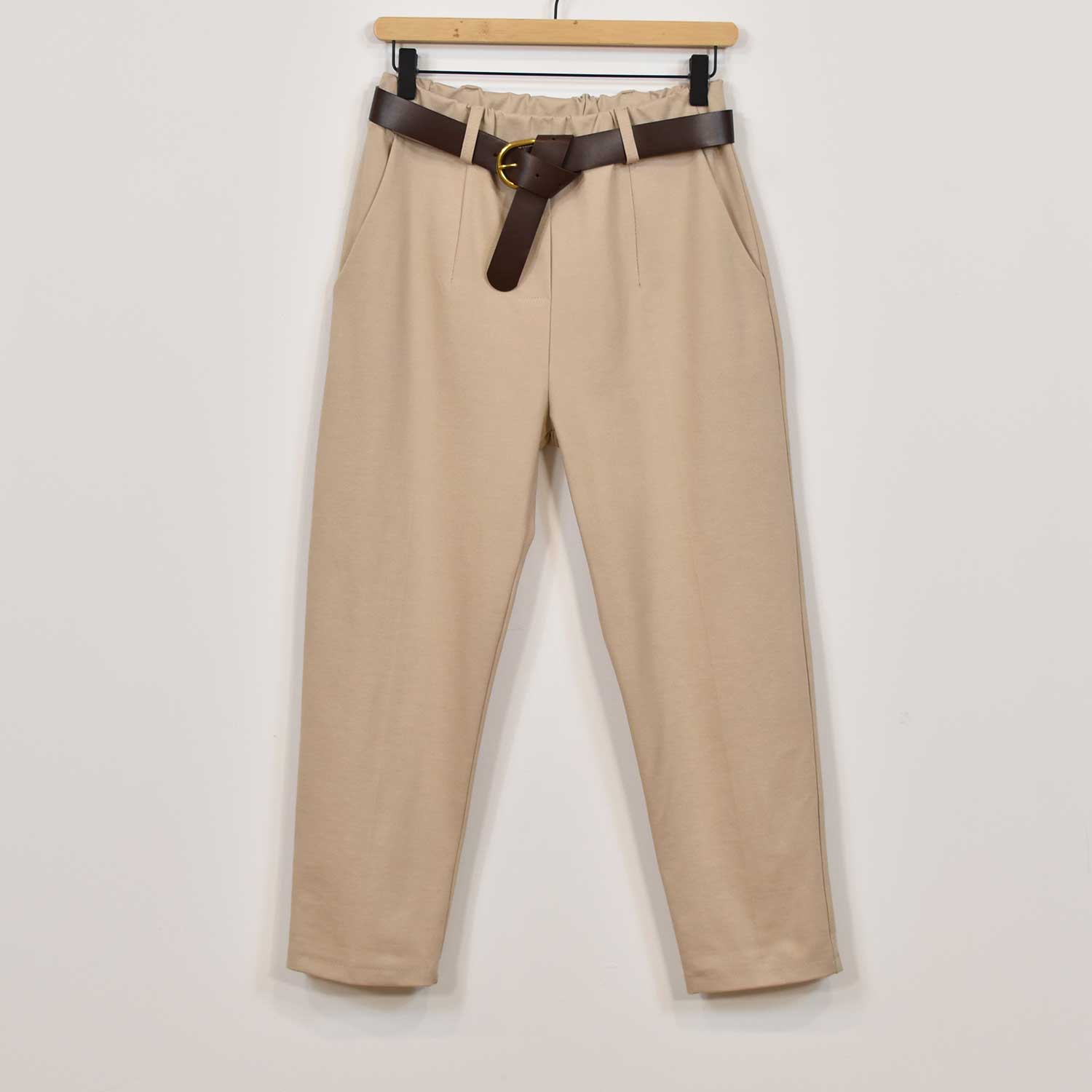 Pantalón cinturón elástico beige