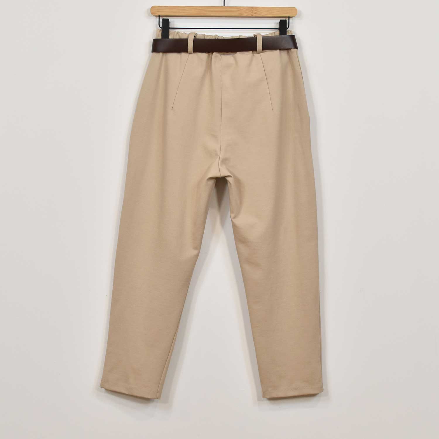 Pantalón cinturón elástico beige