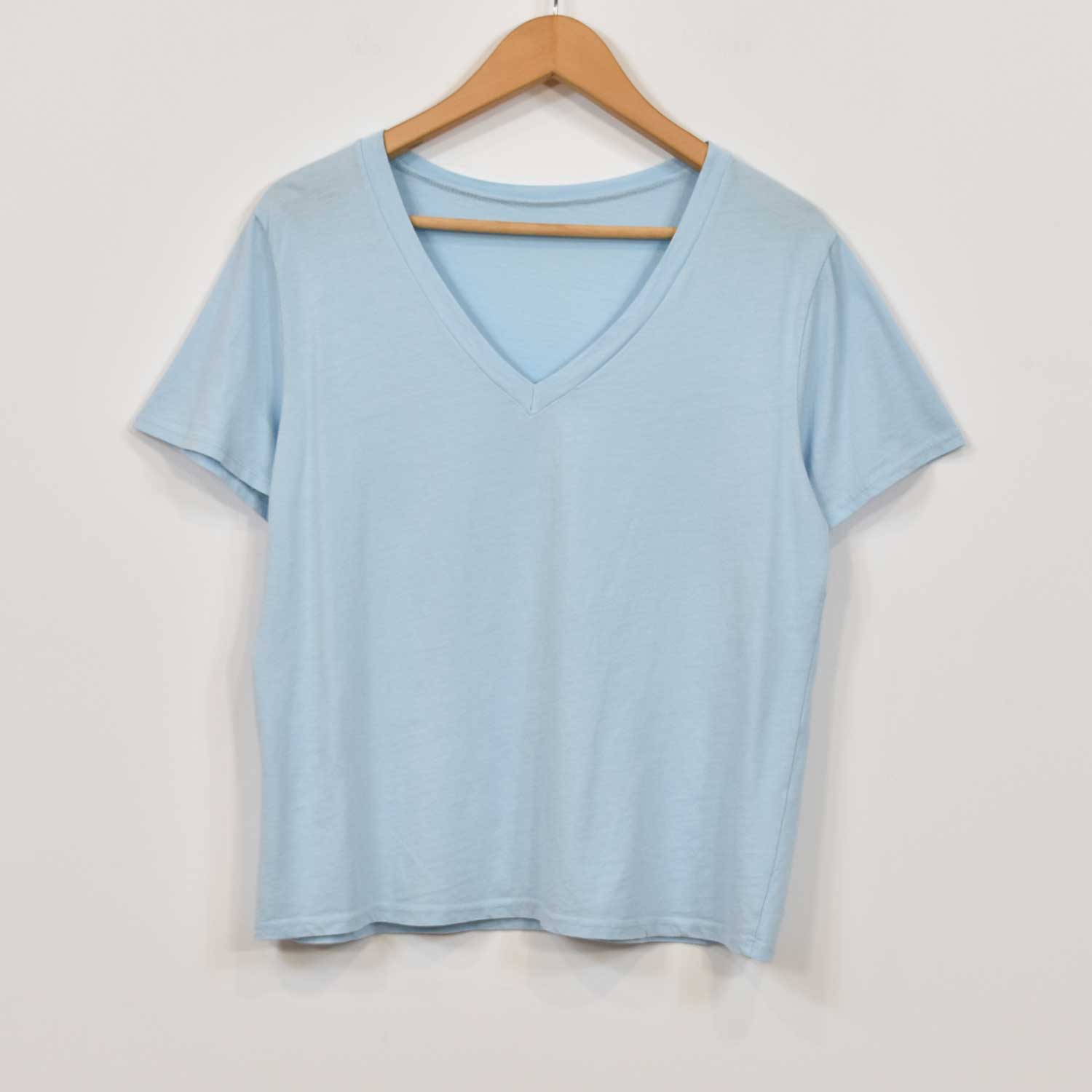 T-shirt bleu ciel basique