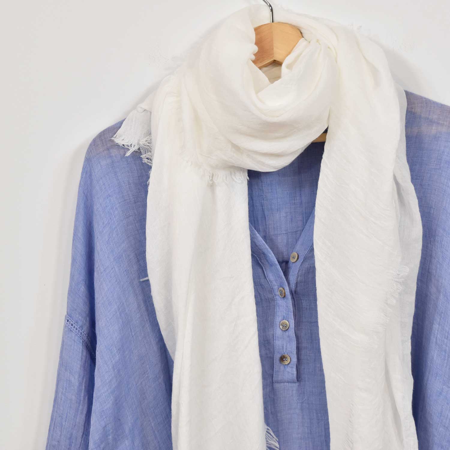 White Plain frayed scarf