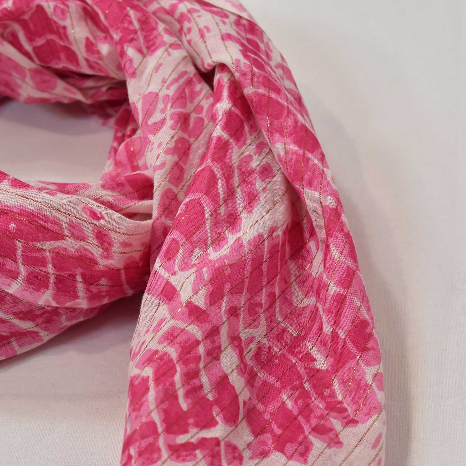 écharpe rose tie dye à paillettes
