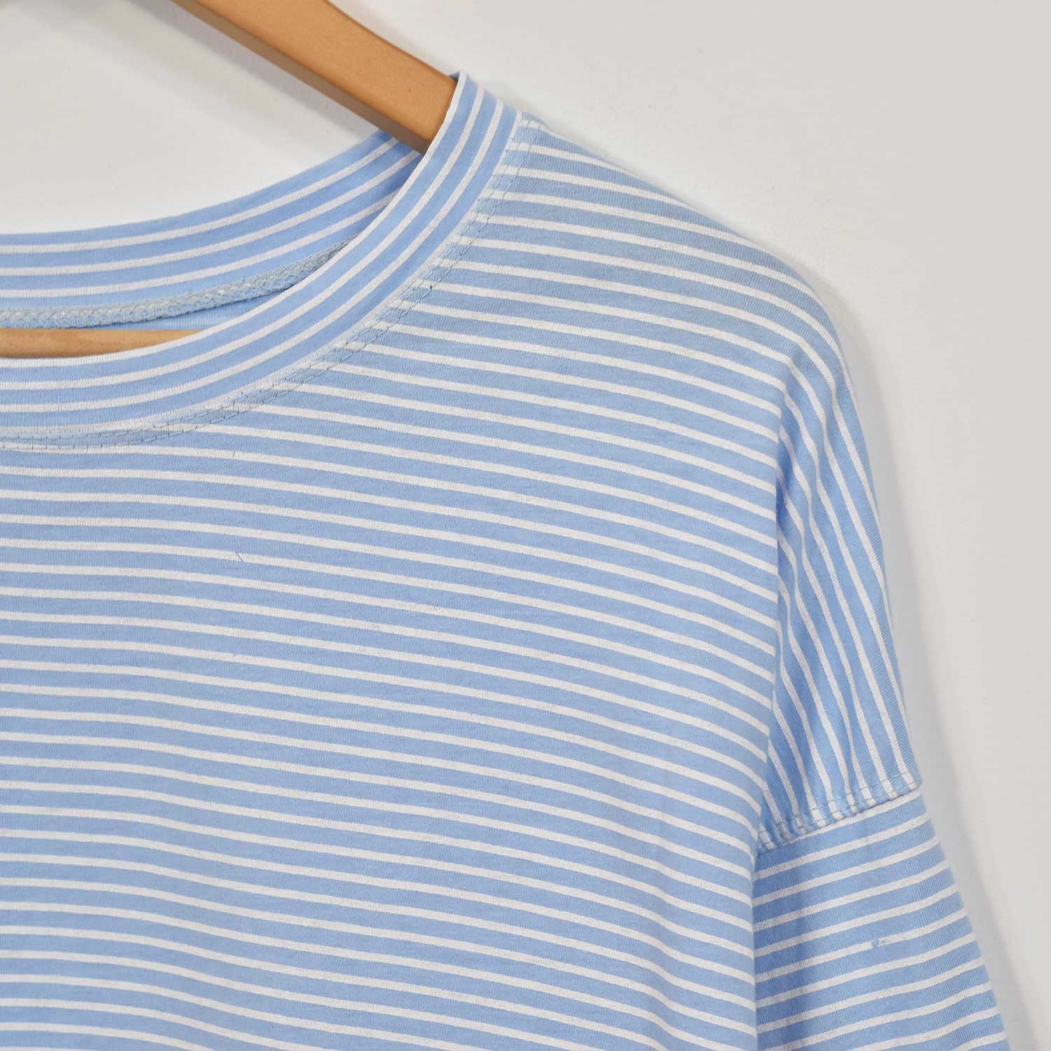 Blue light cotton stripes t-shirt