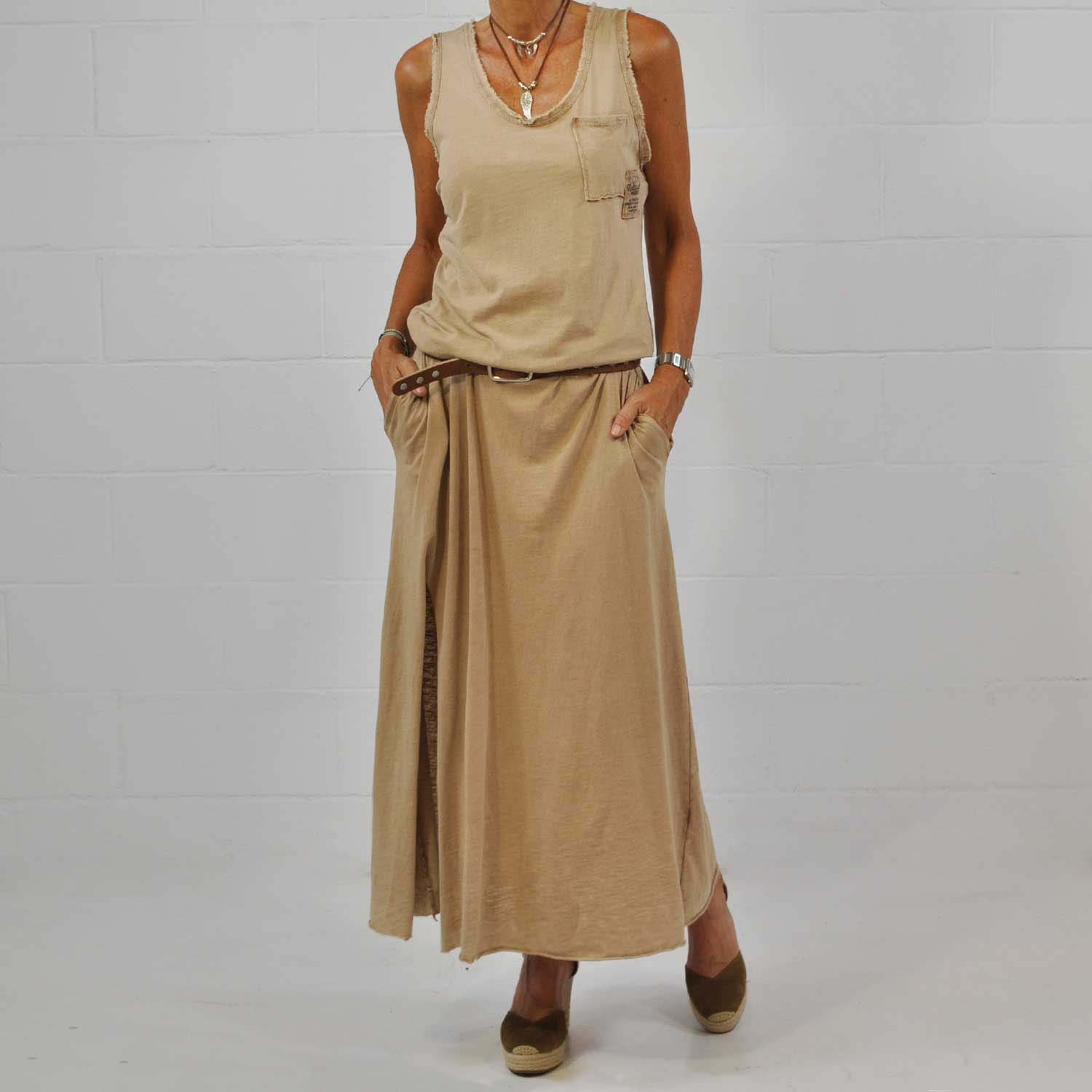 Brown pocket dress