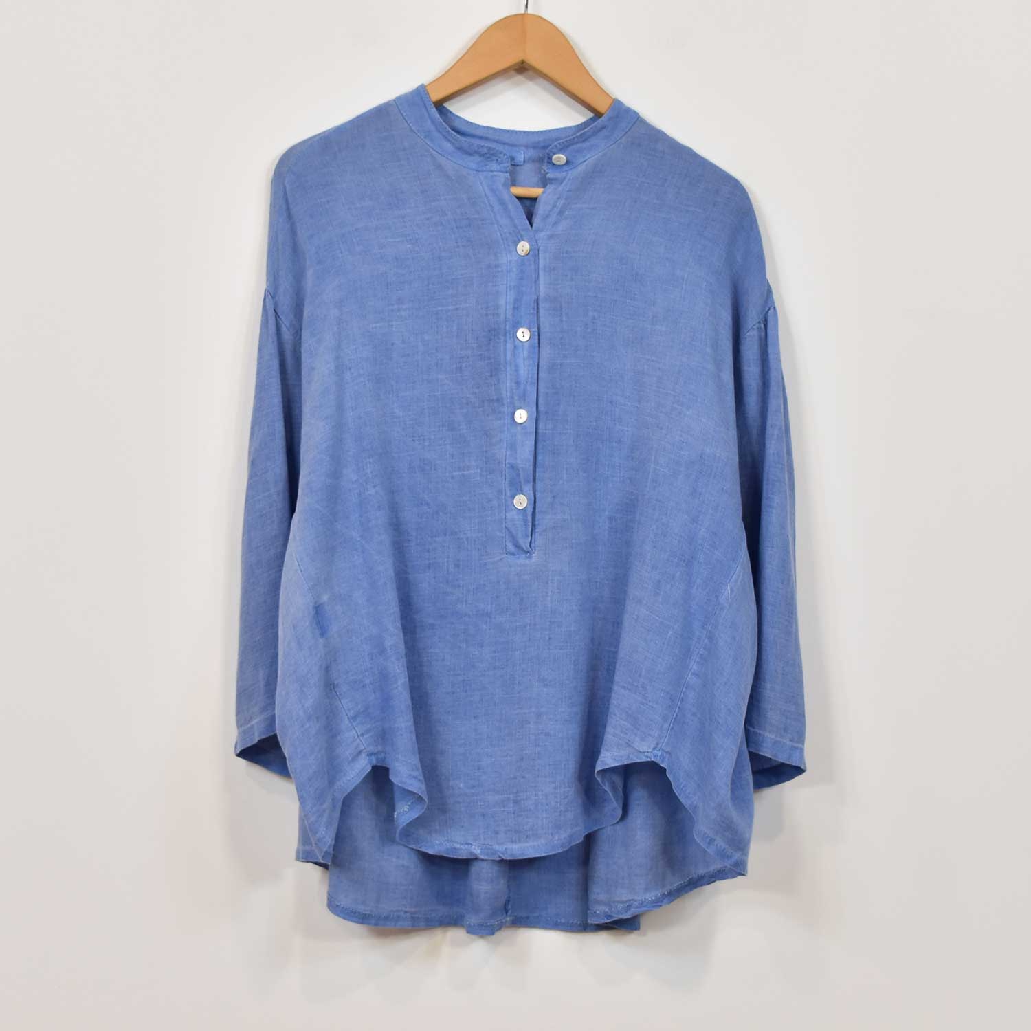 blouse mao en lin bleu