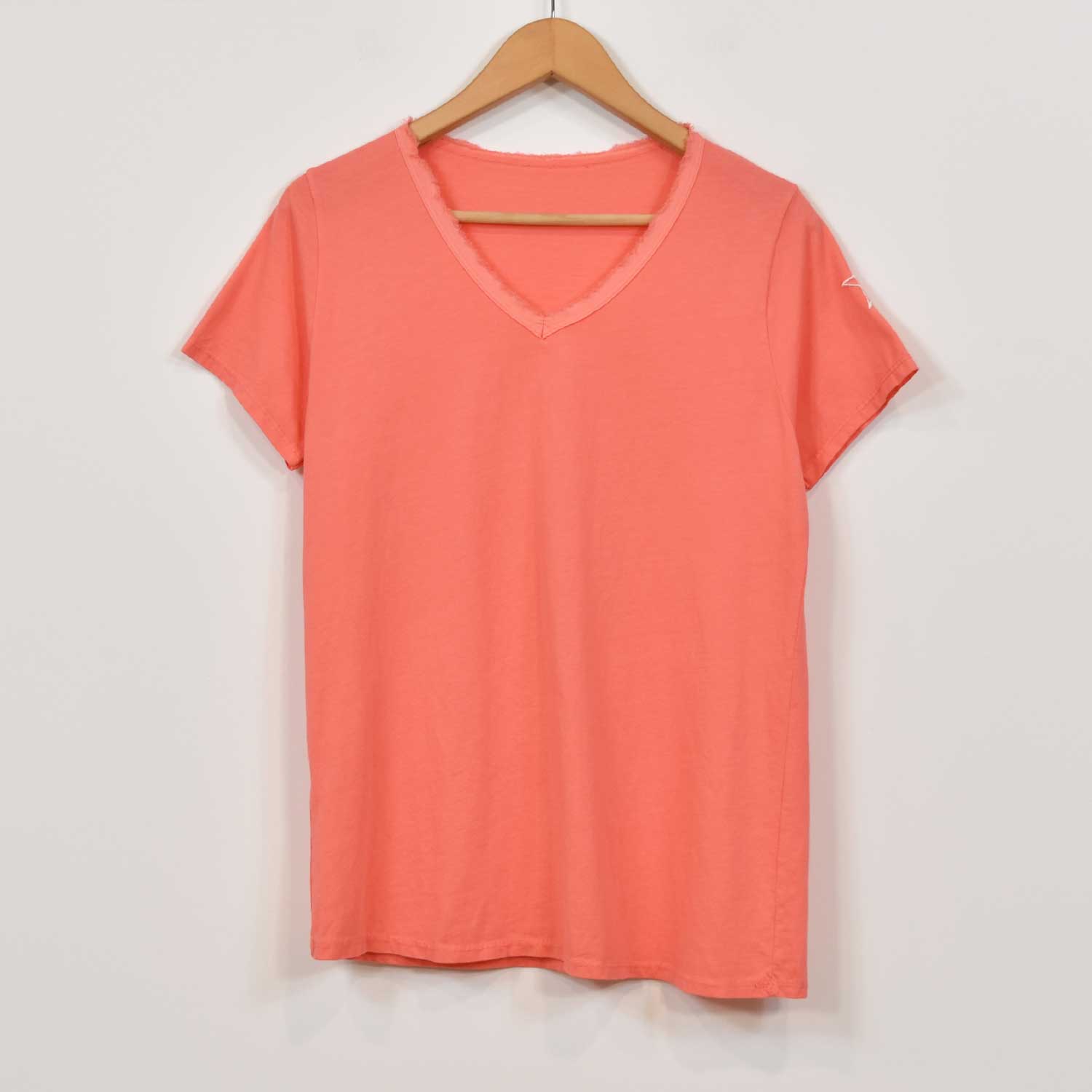 Coral star sleeve t-shirt