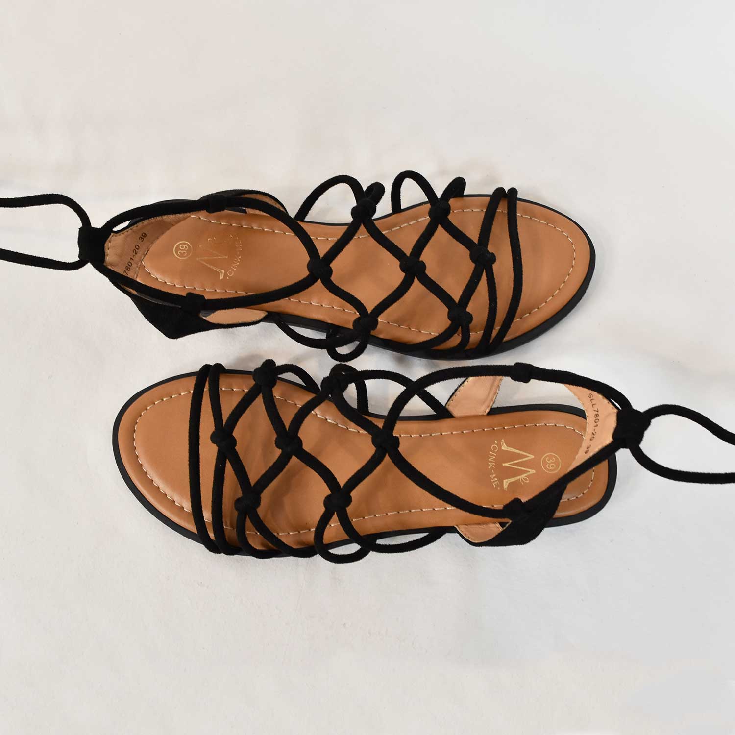 Sandalia nudos negra