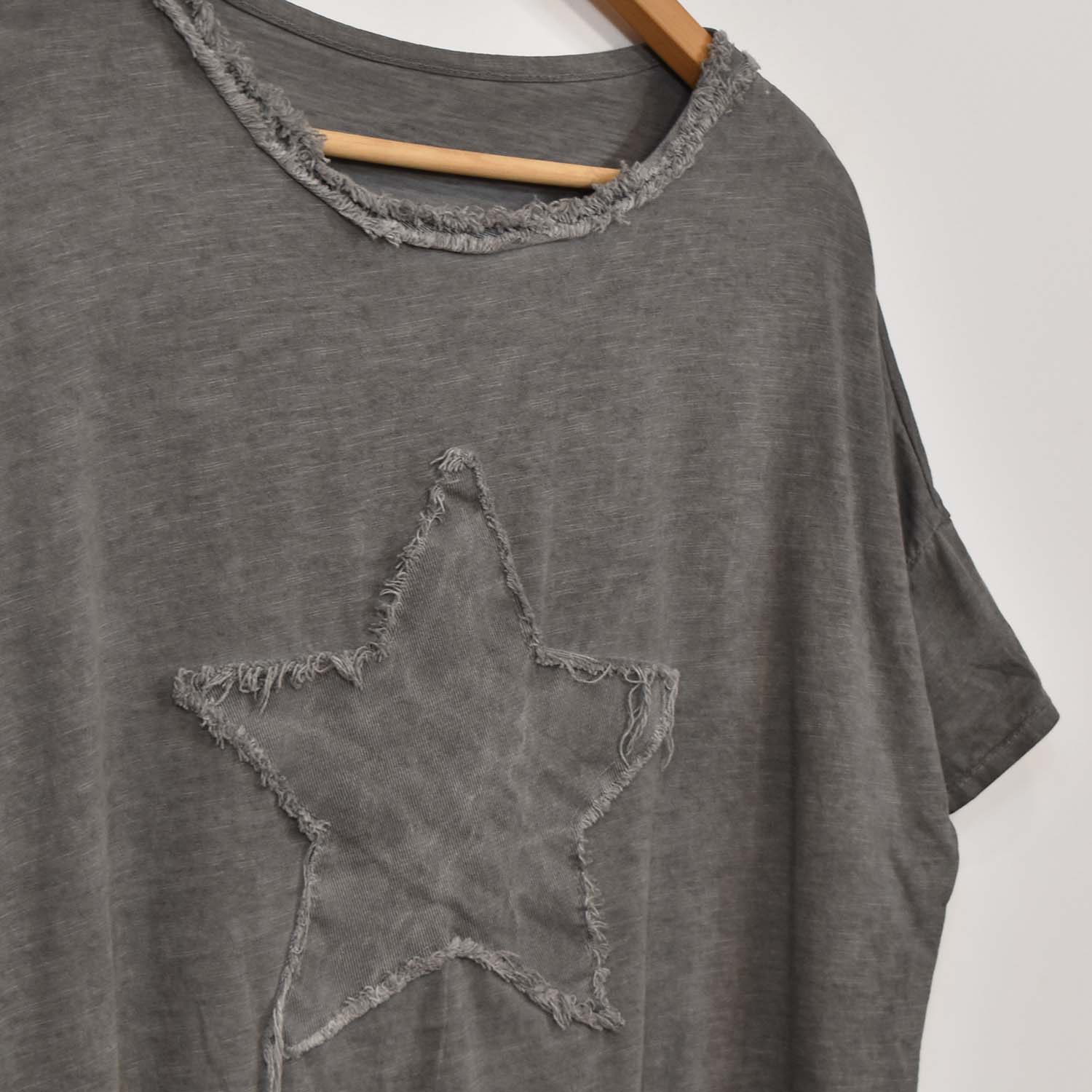 Grey fringed star t-shirt