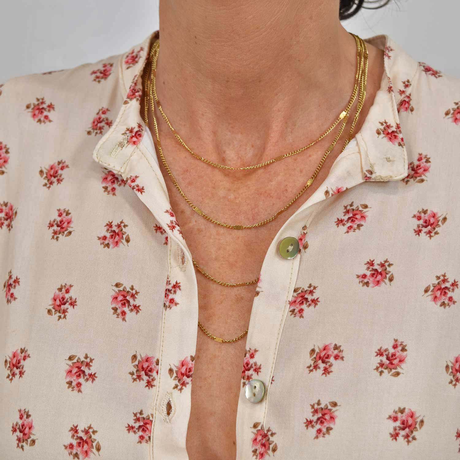 Gold chains necklace 