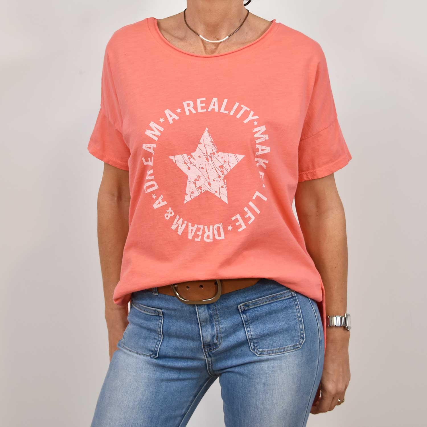 Camiseta estrella 'Dream' coral