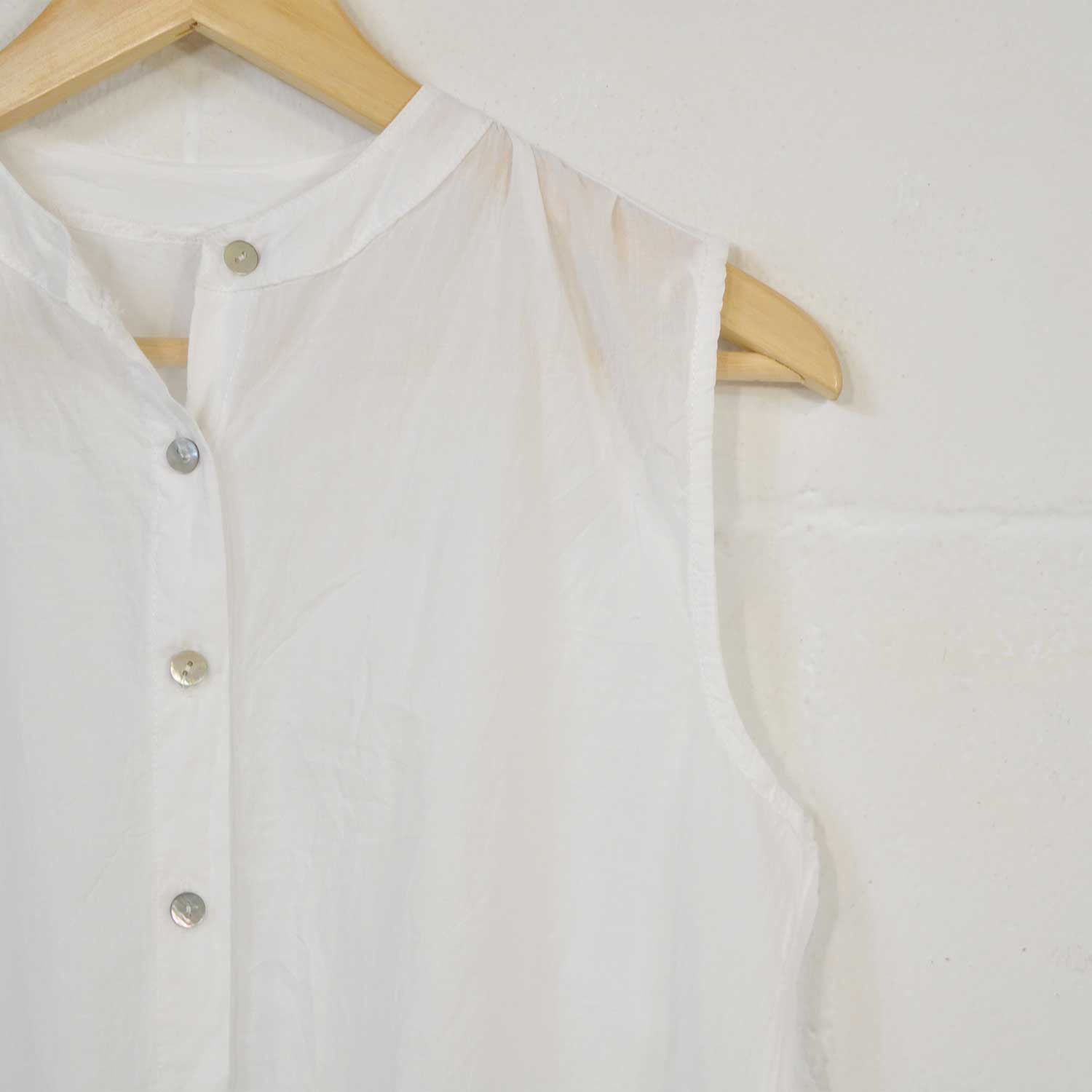 Camisa mao corta blanca
