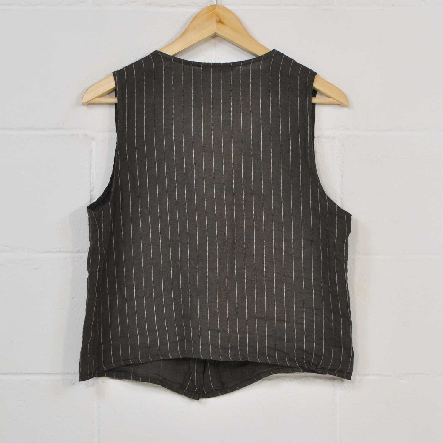 Brown linen stripes vest