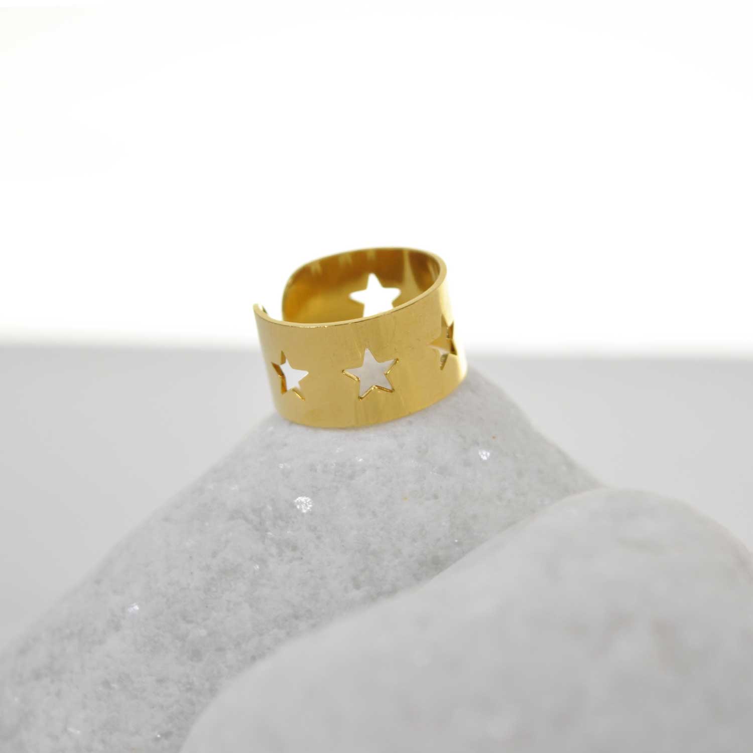 Gold star ring