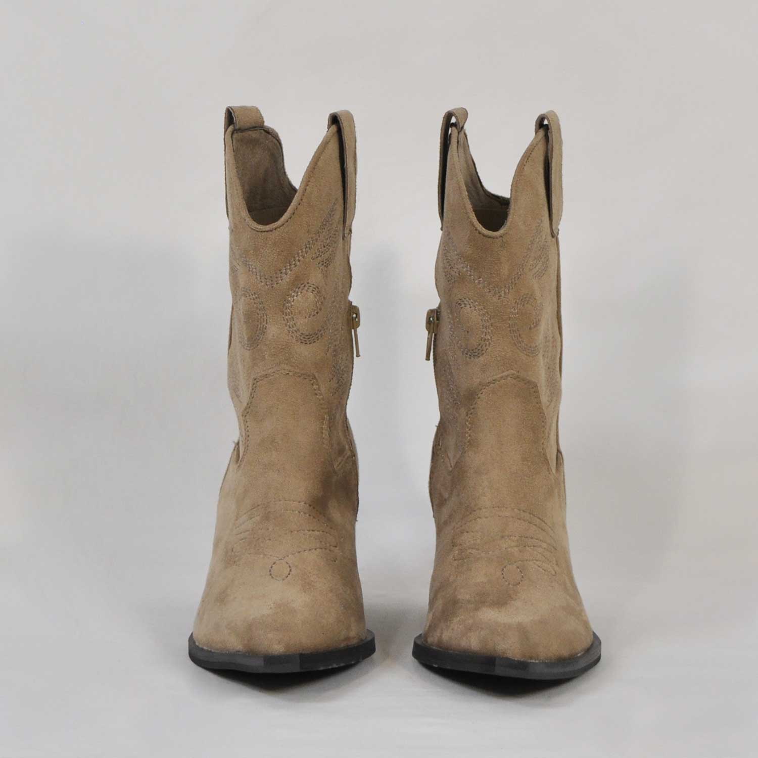 Beige cowboy boots – The Amisy Company