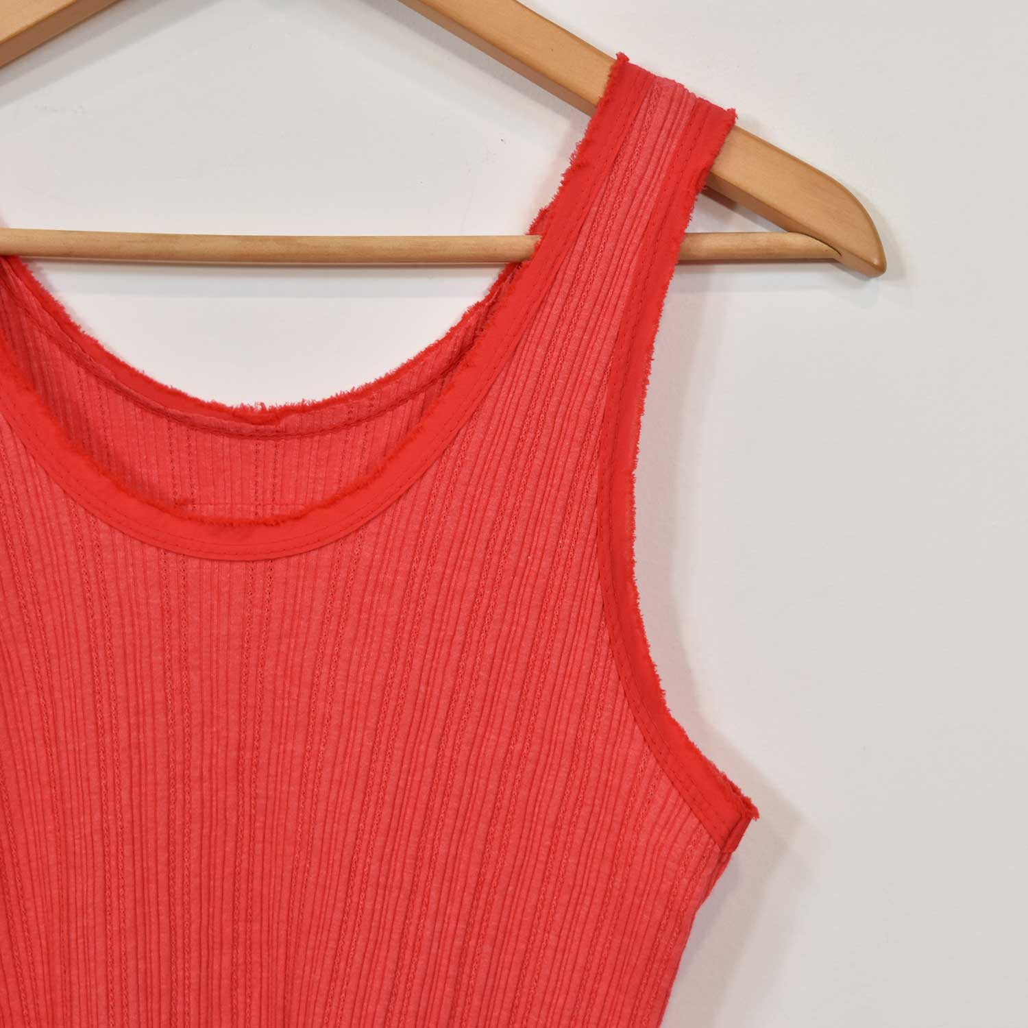 Red texture strap tank