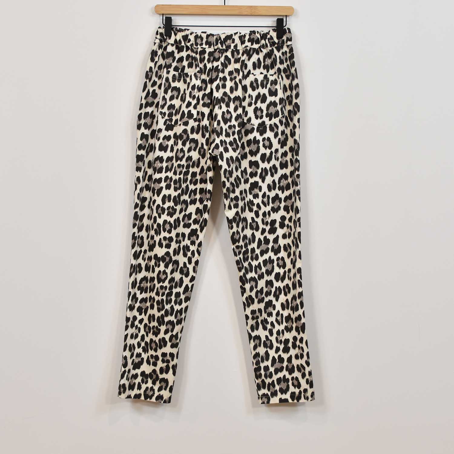 Pantalón baggy leopardo gris