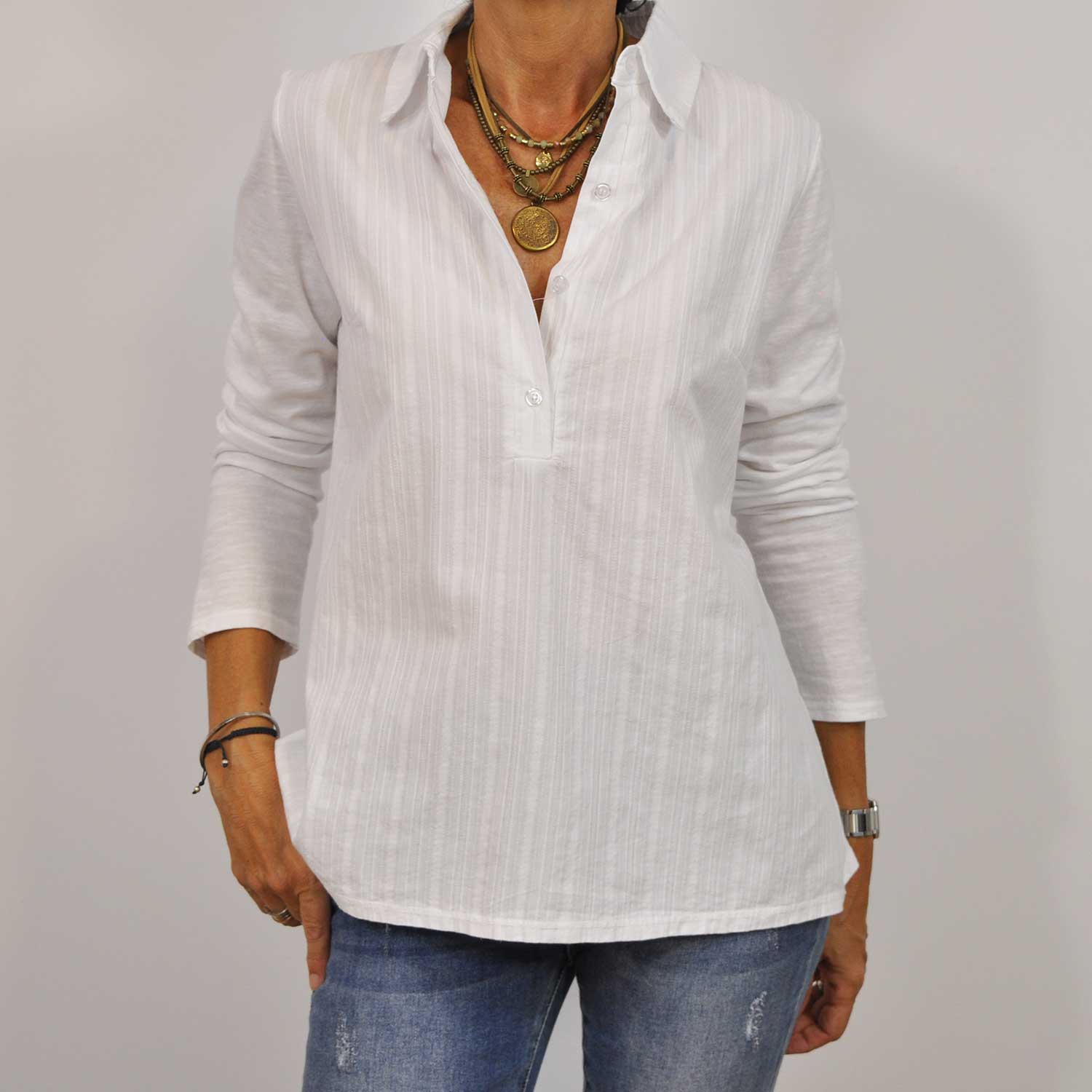 White texture shirt