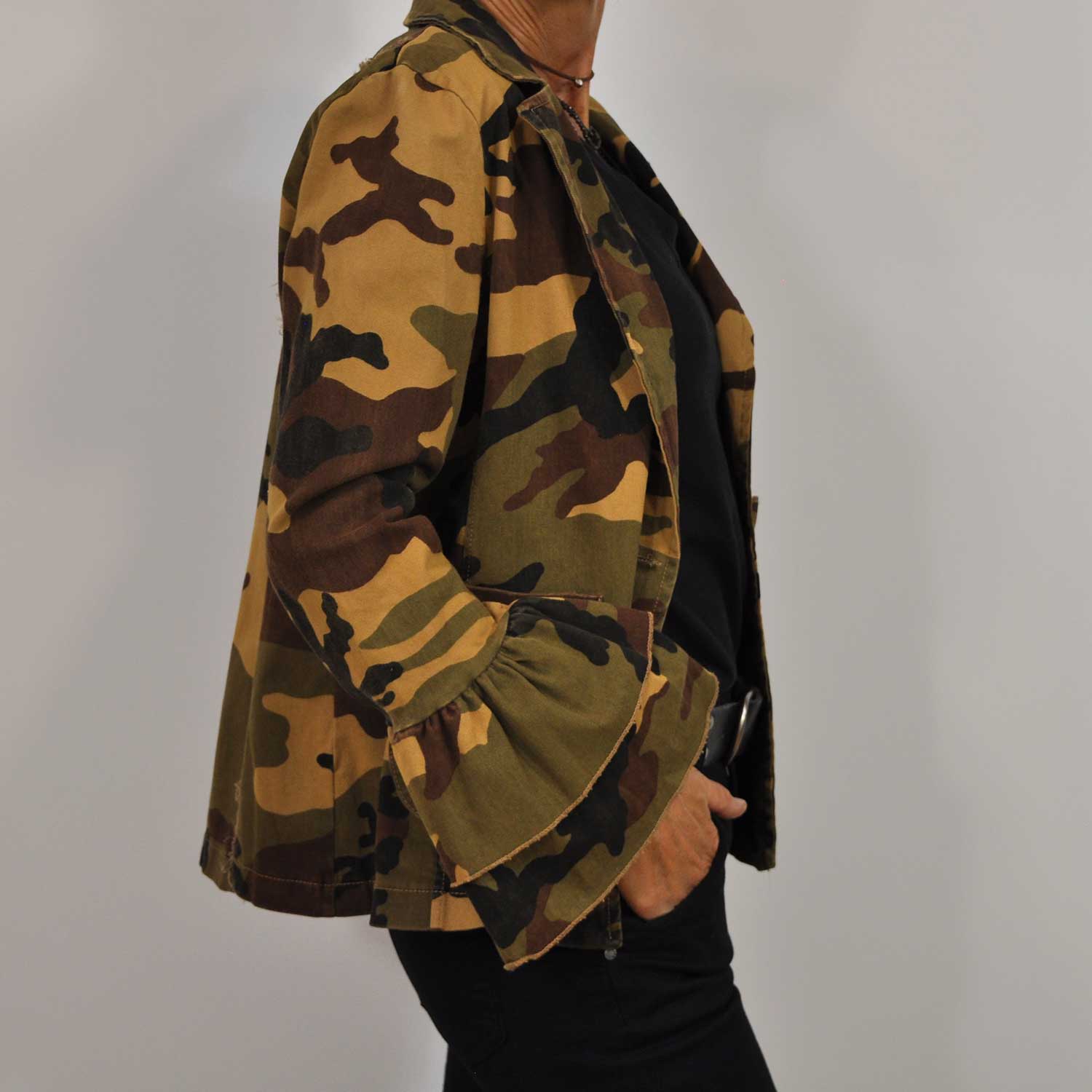 Kaki camouflage blazer