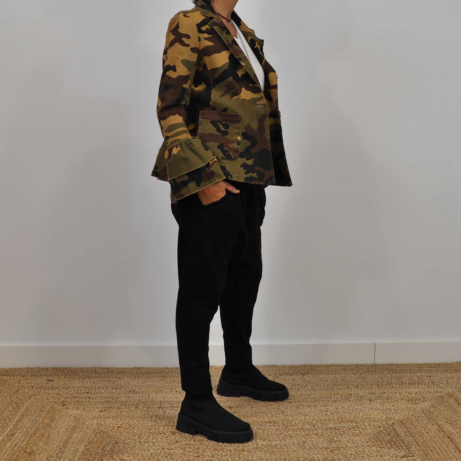 Kaki camouflage blazer