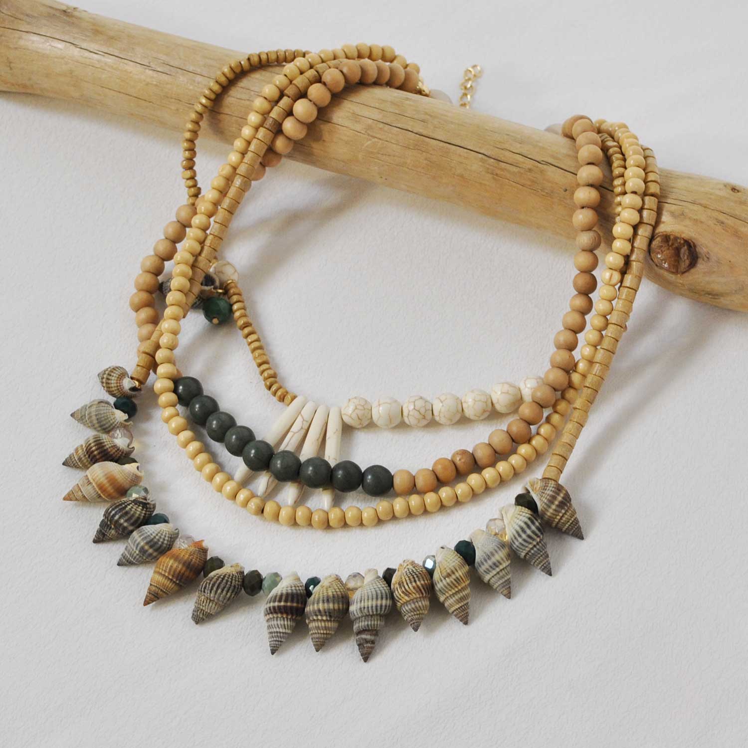 Shell layered necklace