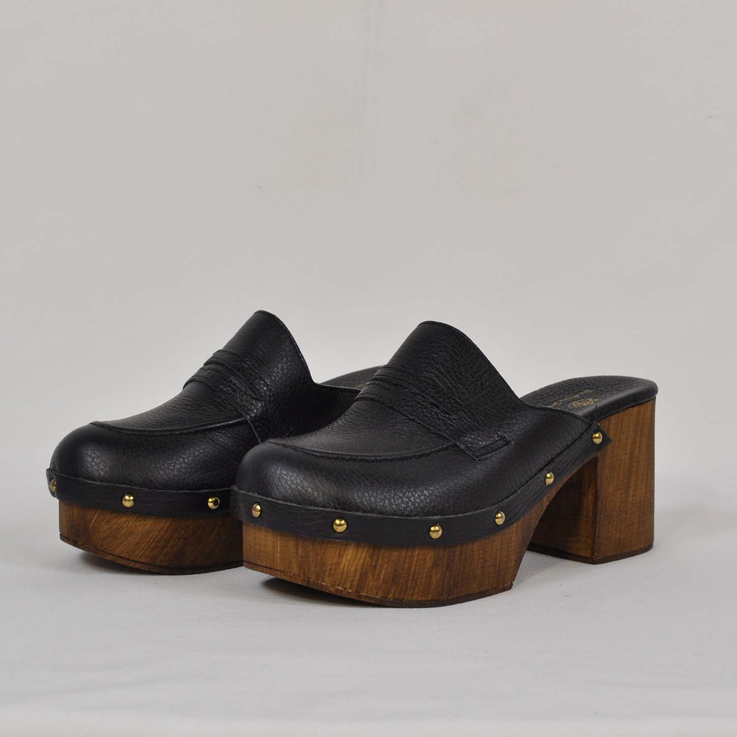 Loafers clogs en cuir noir