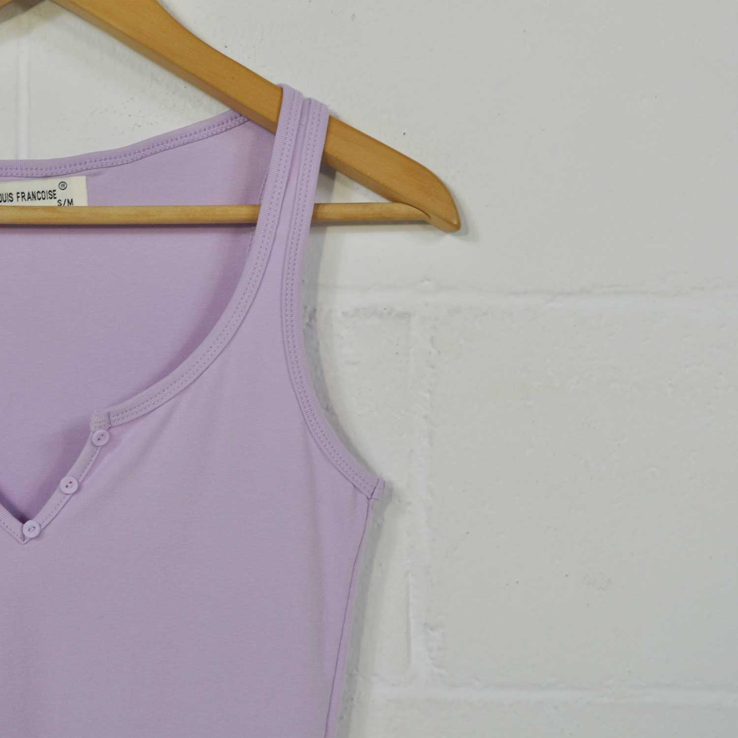 Violet buttoned tank