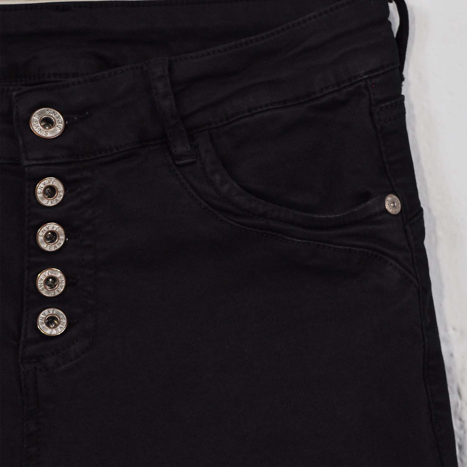 Black buttons pants