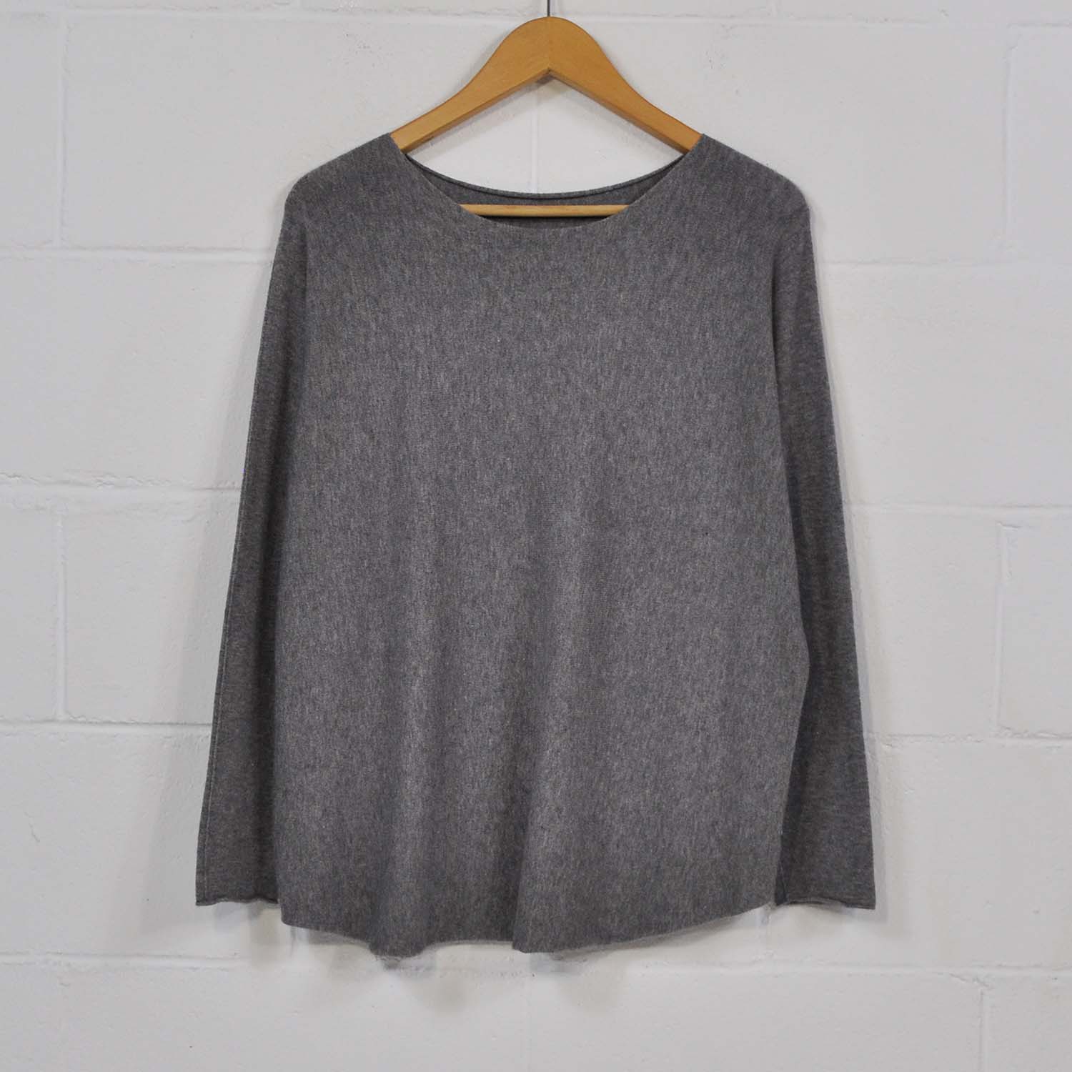 Pull in tricot basique gris