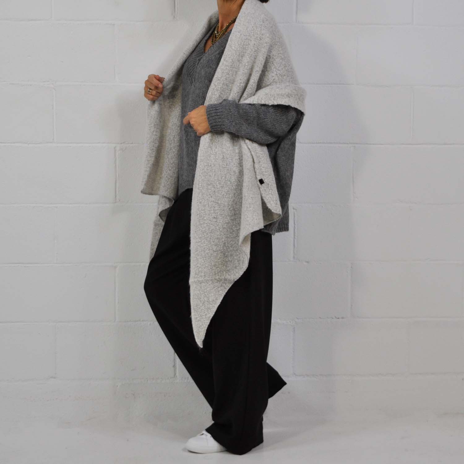 Gray soft scarf