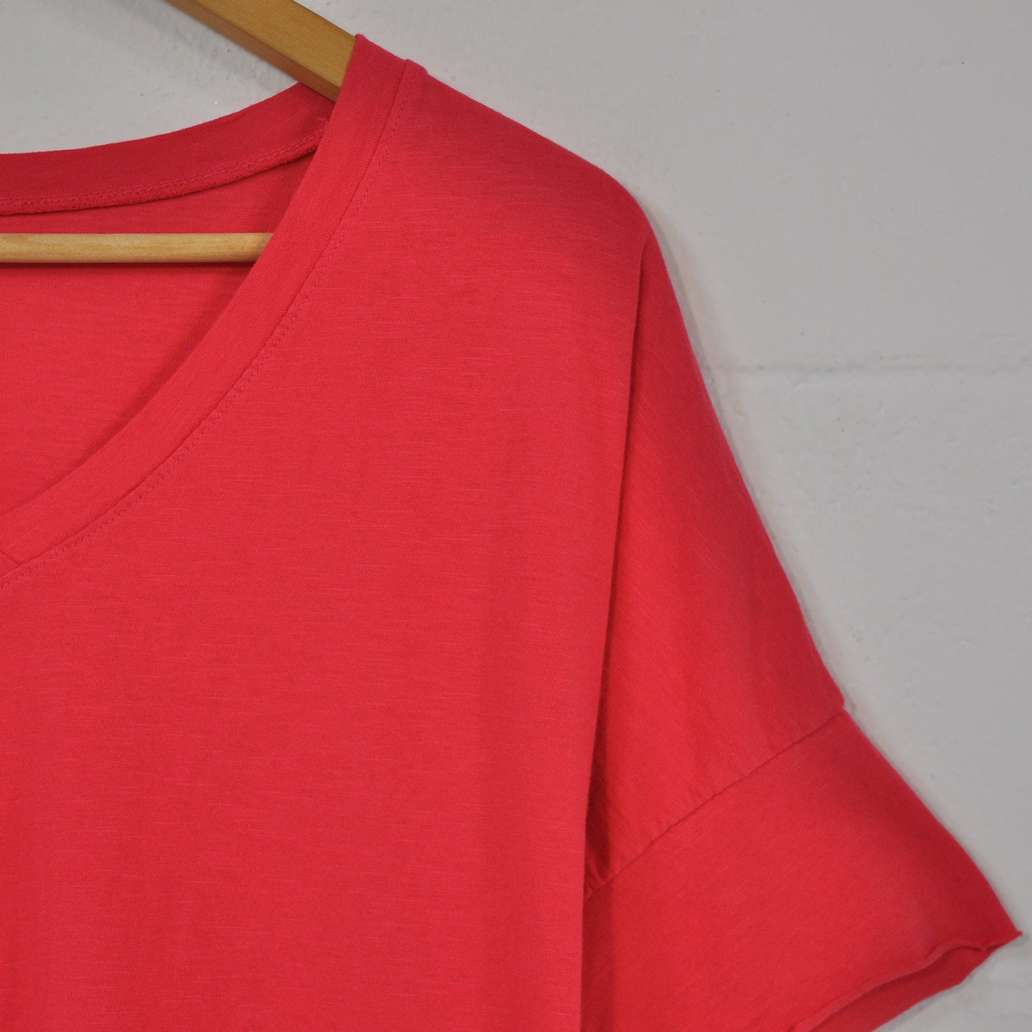 Short sleeve red t -shirt