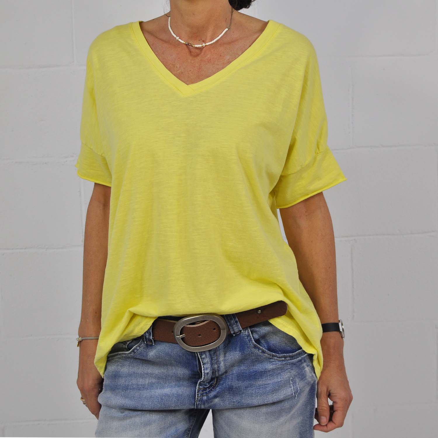 Short sleeve yellow t -shirt