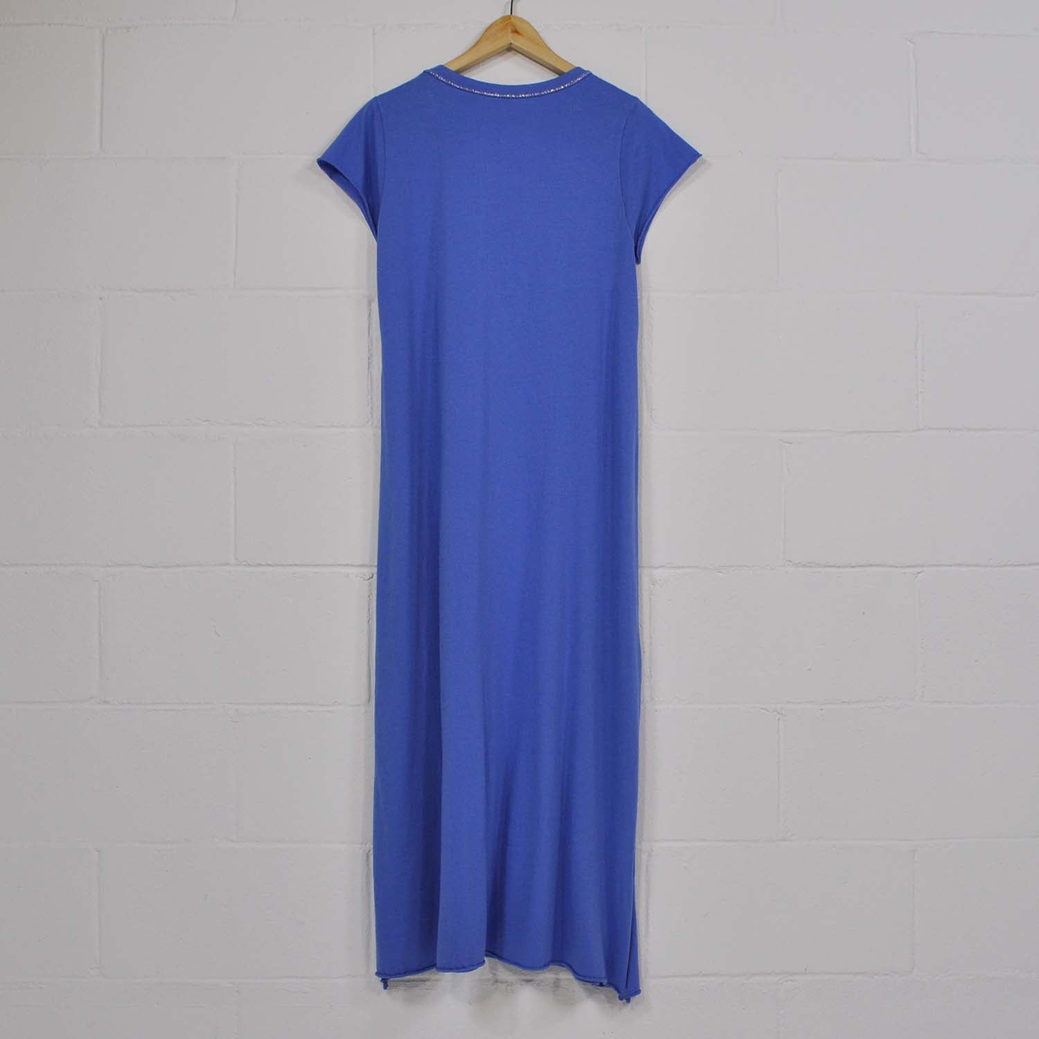 Shiny neckline blue dress