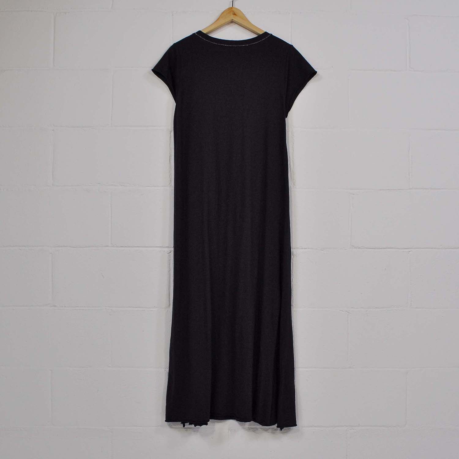 Shiny neckline black dress