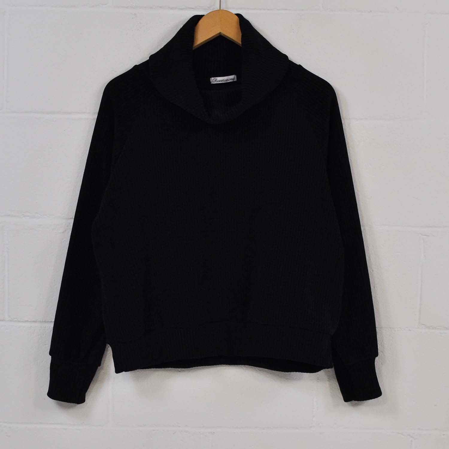 Black soft sweatshirt