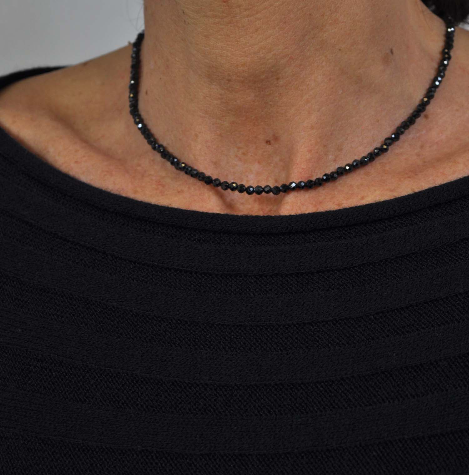 Black glitter necklace