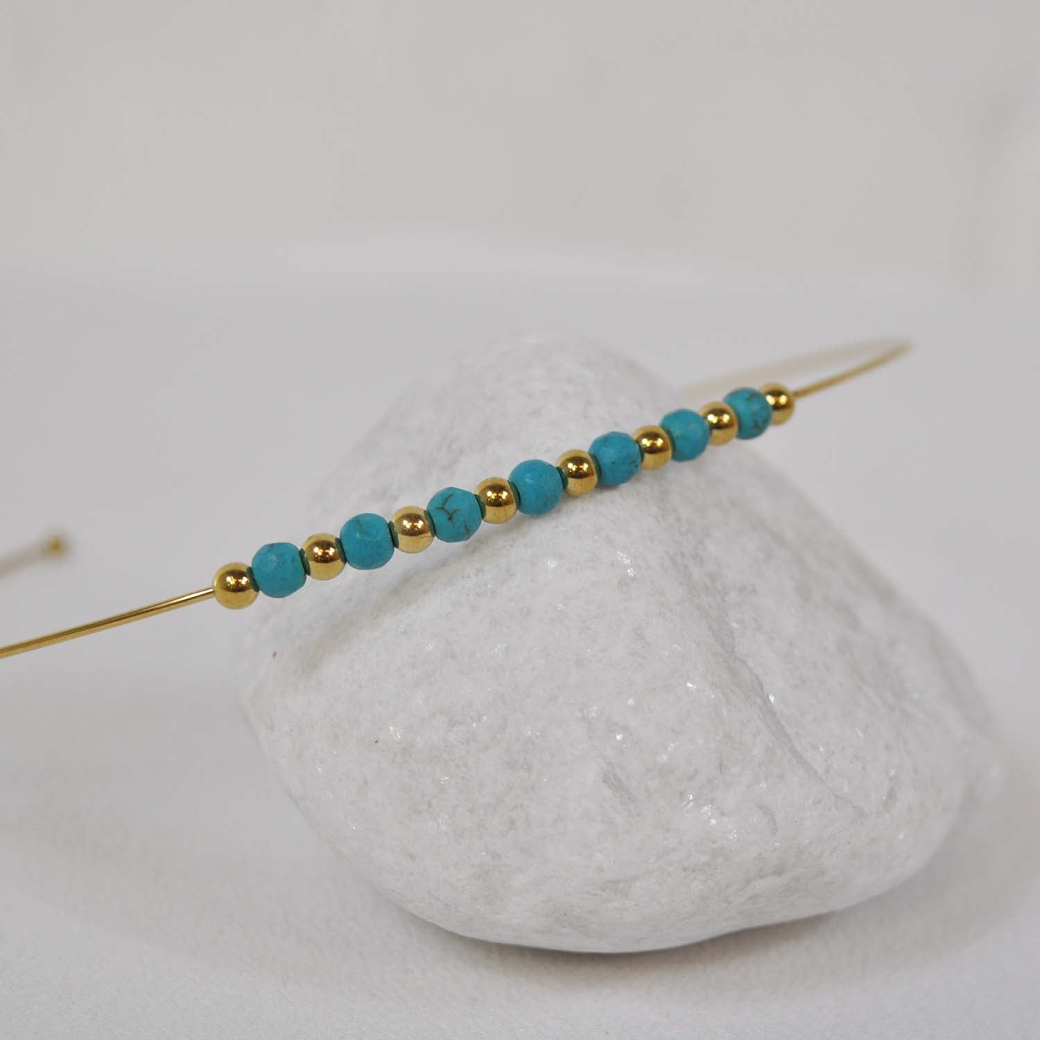 Turquoise beads choker